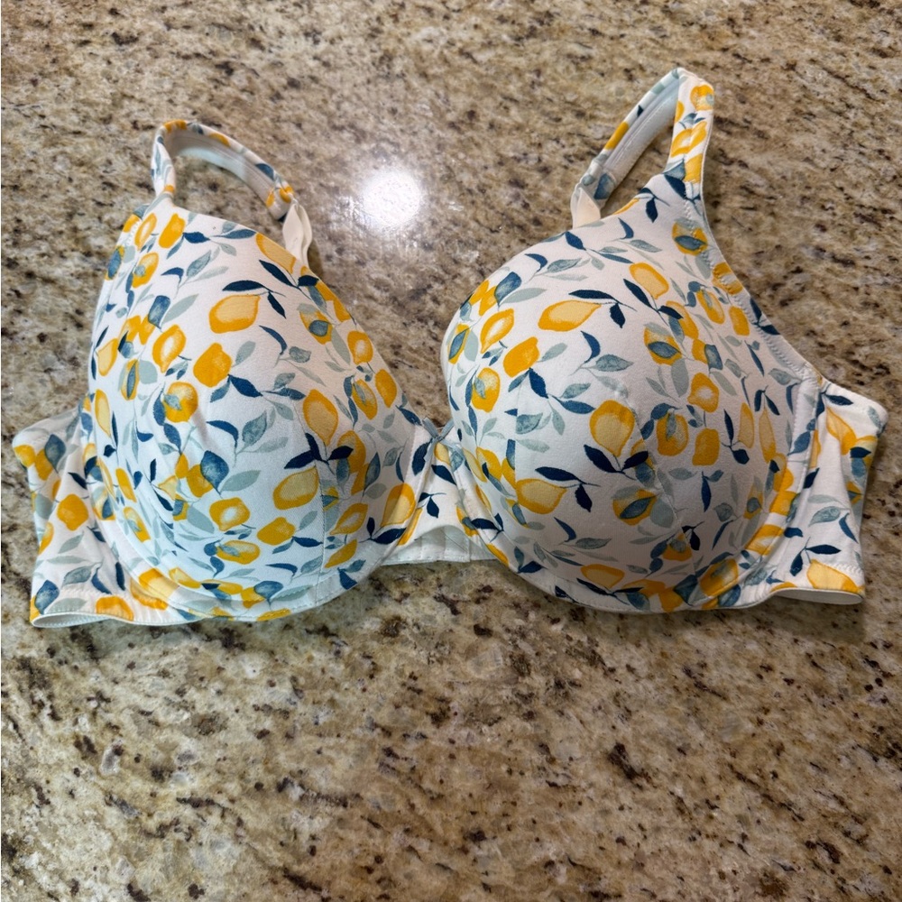 Cacique Lightly Padded T-Shirt Lemon Print Underwire Bra 44D